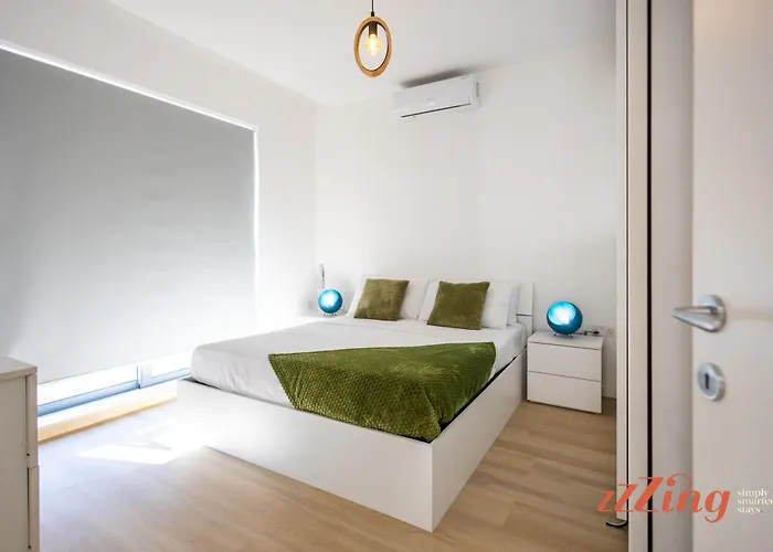 Penthouse Retreat For Couples In Historic Mosta *