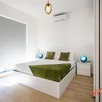 Penthouse Retreat For Couples In Historic Mosta *