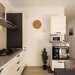 Penthouse Retreat For Couples In Historic Mosta Apartment Ta' Mlit