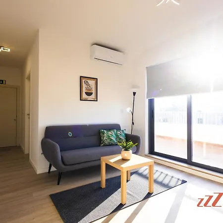 Penthouse Retreat For Couples In Historic Mosta